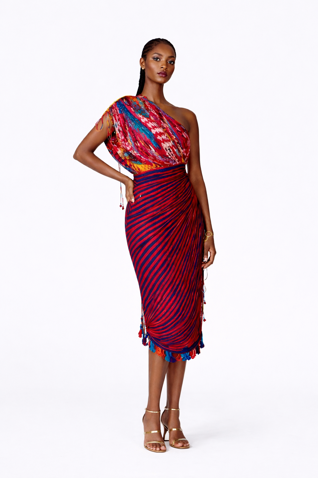 Heritage Dress ח — Chet